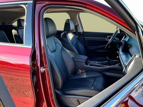 Certified 2025 Kia Sorento EX w/ Panoramic Sunroof Package image 7