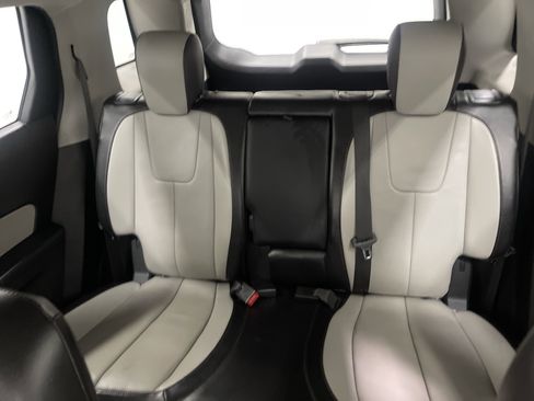 Used 2016 GMC Terrain SLT image 11