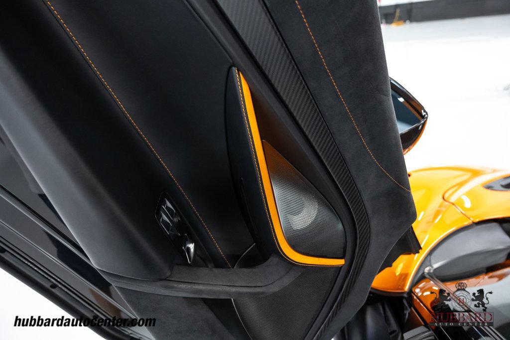 Used 2024 McLaren 750S Spider RWD image 25