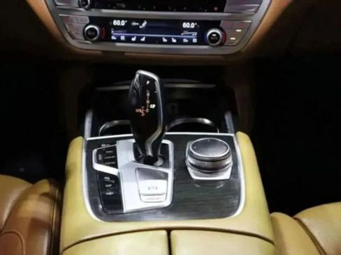 Used 2016 BMW 750i xDrive AWD/4WD image 48