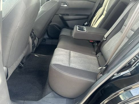Used 2025 Nissan Rogue SV FWD image 20