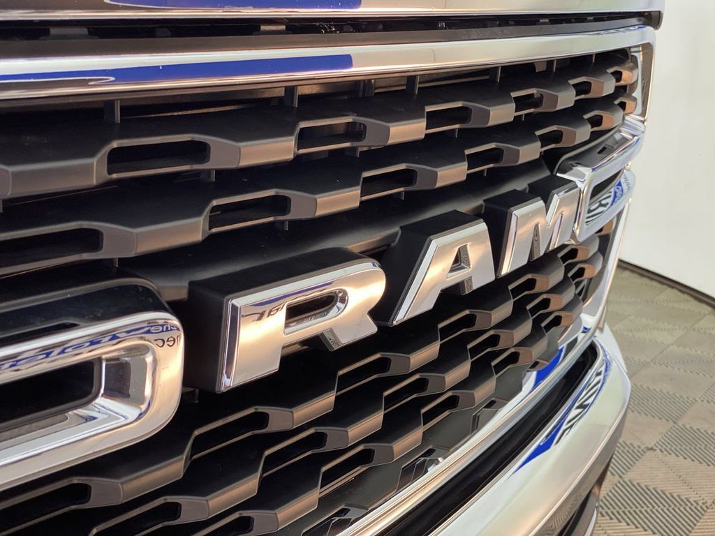 Used 2022 RAM 1500 Big Horn AWD/4WD image 35