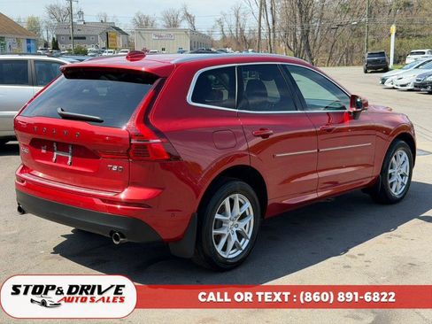 Used 2018 Volvo XC60 T5 Momentum w/ Advanced Package image 5