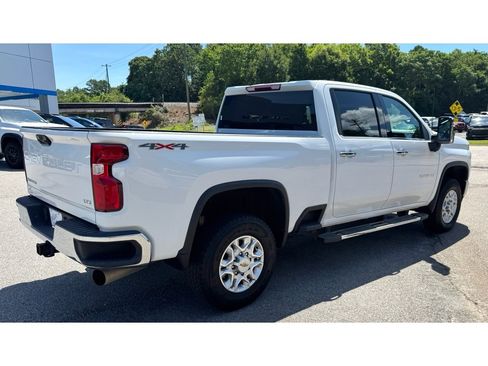 Used 2023 Chevrolet Silverado 2500 LTZ image 7