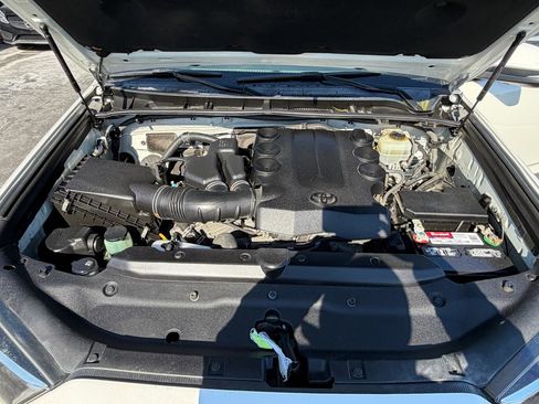 Used 2016 Toyota 4Runner Limited image 20