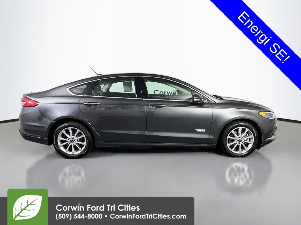 Used 2018 Ford Fusion Energi SE FWD image 17