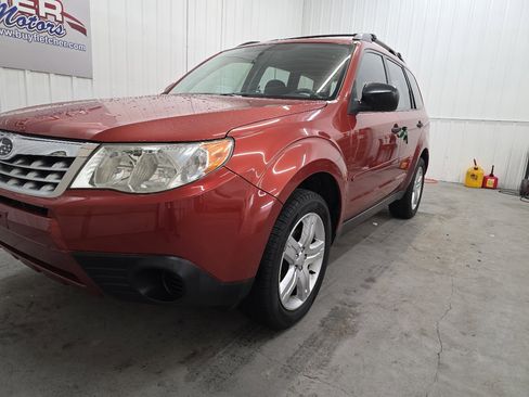 Used 2011 Subaru Forester 2.5X w/ Alloy Wheel Value Pkg image 4