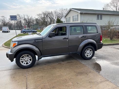Used 2011 Dodge Nitro SE image 7