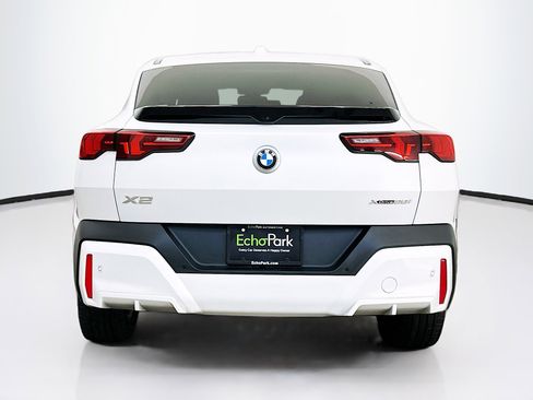 Used 2025 BMW X2 xDrive28i image 7