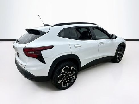 New 2026 Chevrolet Trax RS FWD image 6