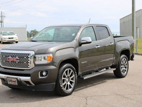 Used 2019 GMC Canyon Denali AWD/4WD image 2