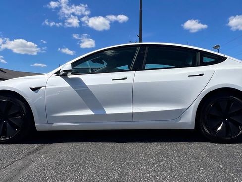 Used 2024 Tesla Model 3 Long Range AWD/4WD image 3