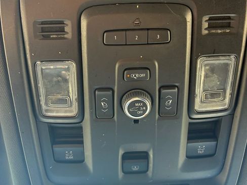 Used 2022 Chevrolet Suburban RST w/ Luxury Package AWD/4WD image 28