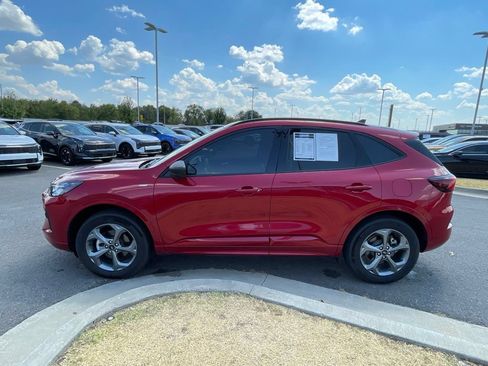 Used 2024 Ford Escape ST-Line w/ Tech Pack #1 AWD/4WD image 4