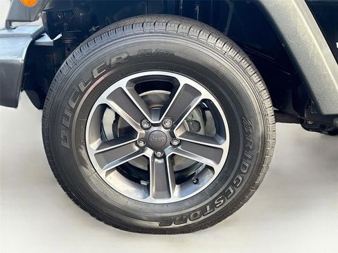 Used 2017 Jeep Wrangler Unlimited Sport w/ Dual Top Group image 29