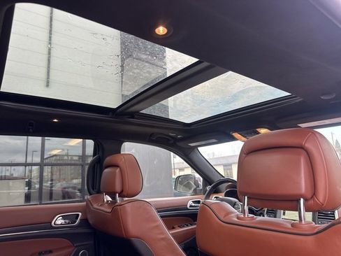 Used 2018 Jeep Grand Cherokee Summit image 22