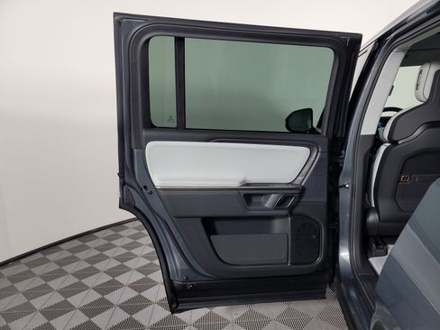 Used 2024 Rivian R1S Adventure AWD/4WD image 17