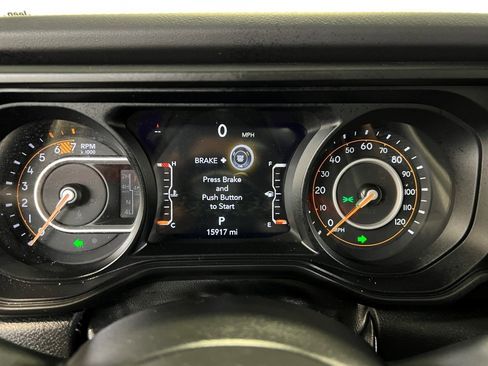 Certified 2024 Jeep Wrangler Unlimited Rubicon image 35