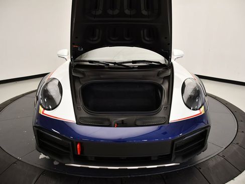 Used 2024 Porsche 911 Dakar image 13