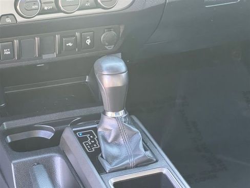 Certified 2022 Toyota Tacoma TRD Sport w/ TRD Premium Sport Package image 17