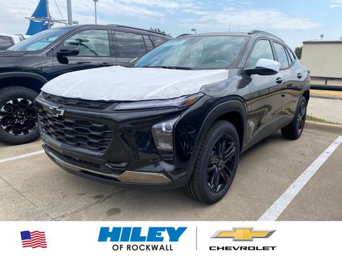 New 2026 Chevrolet Trax ACTIV w/ Driver Confidence Package FWD image 1