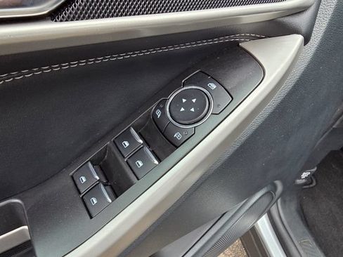Used 2024 Ford Explorer XLT w/ Equipment Group 202A AWD/4WD image 20