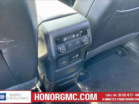 Used 2020 GMC Acadia SLT image 10