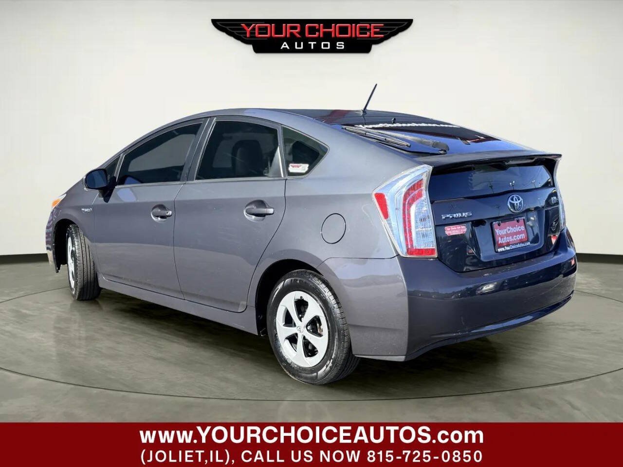 Used 2014 Toyota Prius Two FWD image 3