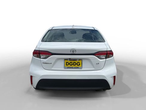 Used 2024 Toyota Corolla LE FWD image 4