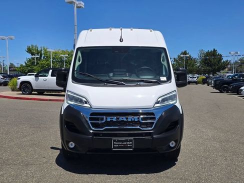 Used 2025 RAM ProMaster 2500 w/ Crew Van Package FWD image 2