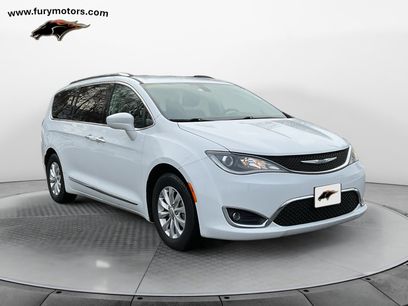 Used 2018 Chrysler Pacifica Touring-L