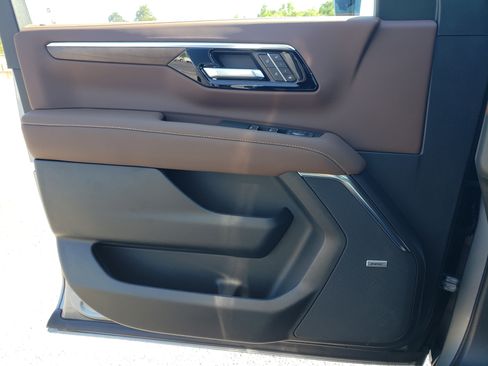 New 2026 Chevrolet Tahoe High Country RWD image 14