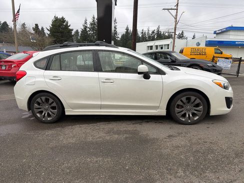Used 2014 Subaru Impreza 2.0i Sport Premium image 6