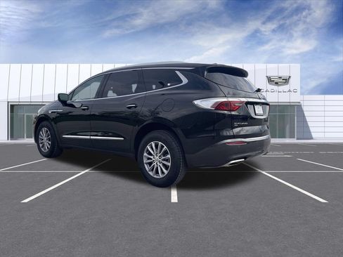 Used 2024 Buick Enclave Premium AWD/4WD image 6