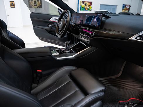 Used 2025 BMW M4 xDrive Competition AWD/4WD image 13