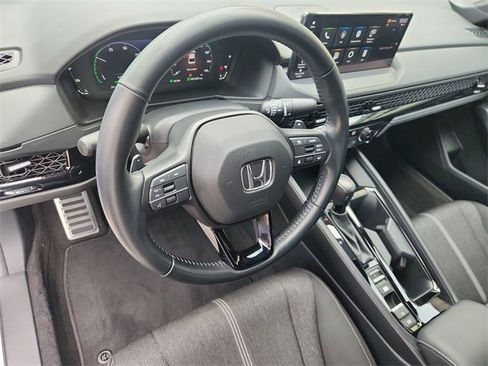 Used 2023 Honda Accord Sport image 10