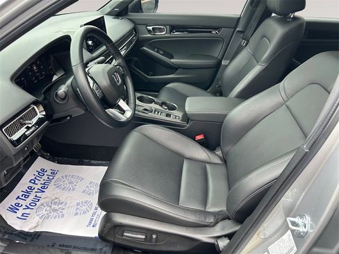 Used 2025 Honda Civic Sport Touring image 9