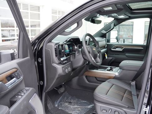 New 2026 Chevrolet Silverado 3500 High Country w/ High Country Premium Package image 11