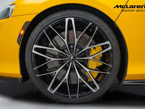 Used 2025 McLaren GTS RWD image 19