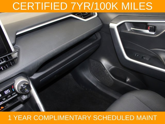 Used 2025 Toyota RAV4 XLE FWD image 15