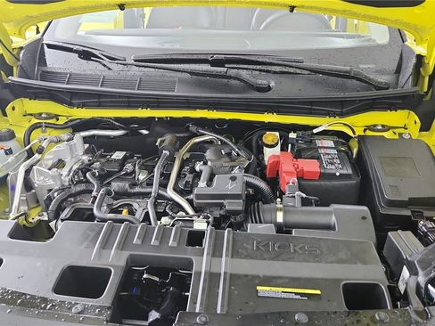 New 2026 Nissan Kicks SR w/ Cold Weather Package image 31