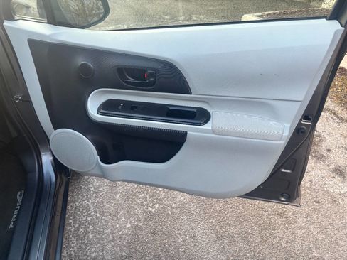 Used 2012 Toyota Prius C One image 24