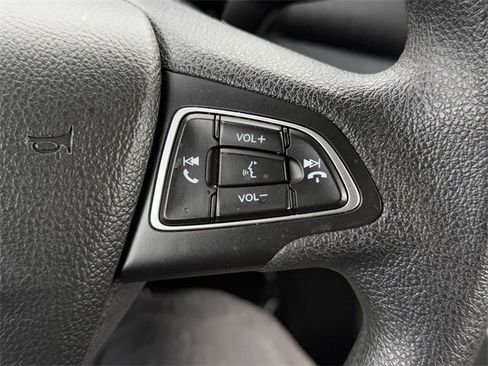 Certified 2021 Ford EcoSport SE image 19