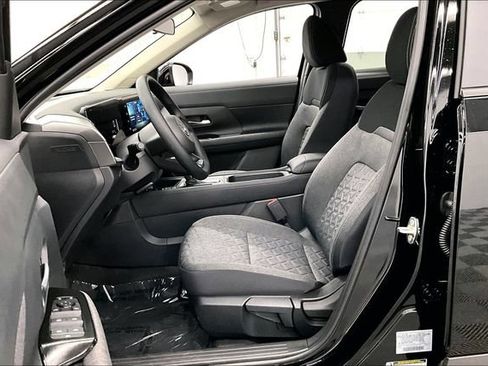 New 2026 Nissan Kicks SV w/ Cold Weather Package AWD/4WD image 10
