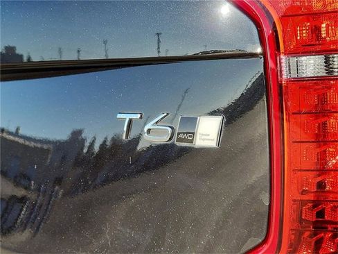 Used 2021 Volvo XC90 T6 Inscription image 10