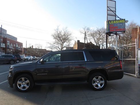 Used 2015 Chevrolet Suburban LT AWD/4WD image 7