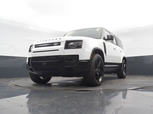 Used 2023 Land Rover Defender 130 X-Dynamic SE AWD/4WD image 46