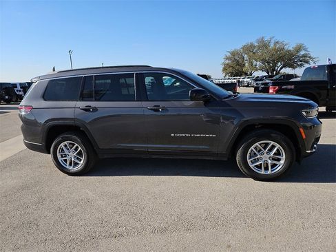 New 2025 Jeep Grand Cherokee L Laredo w/ Luxury Tech Group I image 8