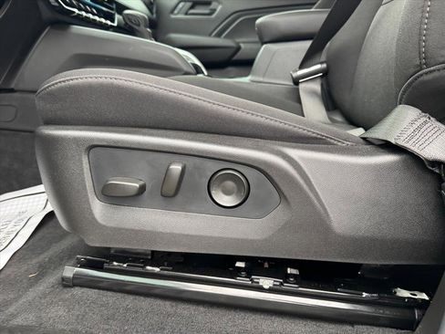 Used 2026 Chevrolet Colorado W/T w/ WT Convenience Package II image 14