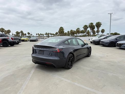 Used 2024 Tesla Model 3 Performance AWD/4WD image 3